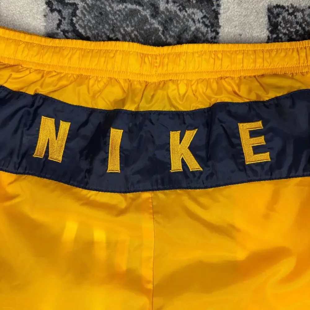 NIKE Vintage 90s Mens Yellow‎ Embroidered Swoosh Sport Shorts Size XL Preowned
